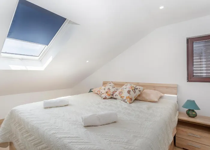 2 Bedroom Stunning In Apartmán