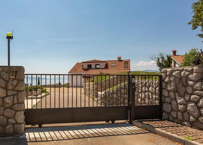 Appartement 2 Bedroom Stunning In Rijeka